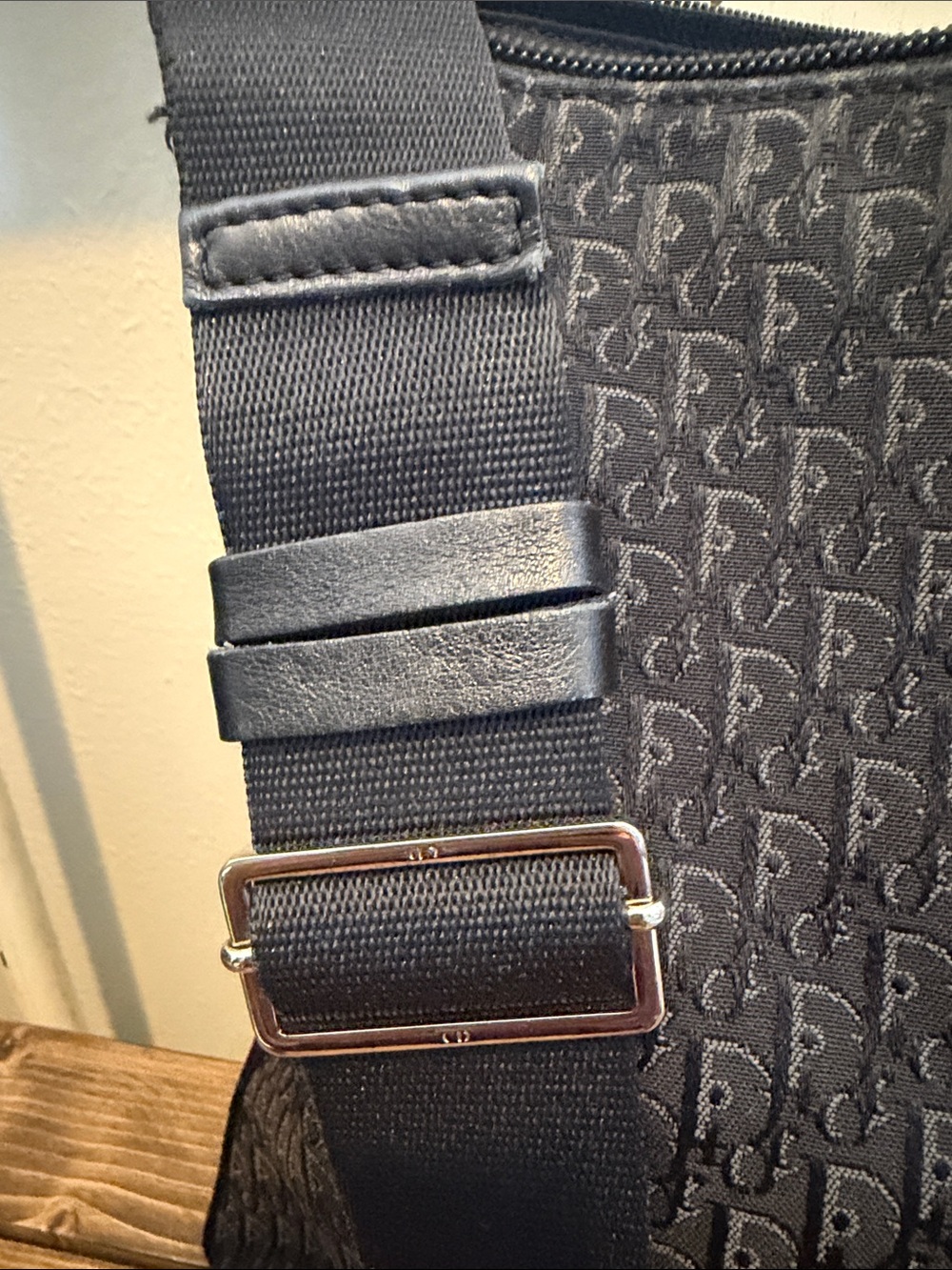 Dior crossbody Diorissimo Trotter Bag - Picture 2 of 16